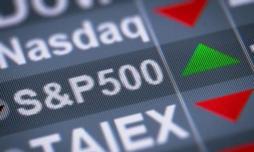 diaoti如何通过B特派查看EOS私钥？/diaoti
EOS私钥, B特派, 数字货币, 钱包安全/guanjianci

在当今数字货币时代，EOS作为一种备受关注的区块链技术，其钱包管理和私钥保护成为用户必须重视的内容。而B特派作为一种数字货币钱包，更是为用户提供了便捷的服务。但是，很多用户对于如何在B特派中查看EOS私钥，尤其是对于新手用户，可能会存在一些困惑。本文将从多个角度介绍如何在B特派中查看EOS私钥，并解答相关的常见问题。

一、B特派和EOS私钥的基本概念
首先，我们来了解一下什么是B特派以及EOS私钥。B特派是一款支持多种数字货币的钱包软件，提供了便捷的存储和管理方式。而EOS私钥则是每个EOS钱包中的核心部分，它能够证明用户对钱包中资产的所有权，任何人仅需掌握私钥便可以控制相应的EOS资产。因此，了解如何查看和管理私钥，对于保护数字资产安全至关重要。

二、在B特派中查看EOS私钥的步骤
想要在B特派中查看EOS私钥，我们需要按以下步骤进行操作：
ol
   listrong下载并安装B特派：/strong如果尚未安装B特派，首先要在应用商店中下载并安装该软件。安装完成后，打开应用。/li
   listrong创建或导入钱包：/strong如果你已经有EOS钱包，可以选择导入。如果没有，需要创建一个新的钱包。在创建钱包时，请务必记录下助记词，这是找回钱包的重要信息。/li
   listrong选择EOS账户：/strong在登录B特派后，找到你想要查看私钥的EOS账户，选择该账户。/li
   listrong查找私钥：/strong在账户界面，可以看到相关的账户信息。在账户信息的设置中，一般会有“私钥”或“导出私钥”的选项。根据提示操作即可查看EOS私钥。/li
/ol
注意：在查看私钥时，务必处于安全的环境中，避免泄露给第三方。

三、查看EOS私钥的注意事项
1. strong安全性：/strong私钥是数字资产的钥匙，保护私钥的安全至关重要。切勿在公共网络下或不安全的设备中查看私钥。
2. strong备份私钥：/strong建议将私钥备份到安全的地方，例如纸质记录或安全的密码管理器中，避免因设备丢失或损坏导致资产损失。
3. strong避免共享：/strong绝对不向任何人分享你的私钥，包括看似合法的服务。任何人得知你的私钥，均可控制你的资产。

四、EOS私钥的重要性
对于EOS用户来说，私钥的重要性不言而喻。首先，私钥关系到用户对数字资产的控制权，其次，私钥的安全性直接影响用户的资产安全。如果用户丢失了私钥，便再也无法恢复其钱包中的资产。
因此，除了查看私钥外，定期检查和管理私钥的安全性也是非常必要的。这包括更新安全设置，使用多重认证，以及周期性地备份私钥到安全的地方。

五、可能相关问题及详细解答

h41. EOS私钥丢失如何找回？/h4
若用户不慎丢失EOS私钥，回想一下是否有备份。有时候，用户可能在创建钱包时对私钥进行了备份，找到备份后便能恢复钱包。如果没有备份，找回私钥的可能性极低，因为区块链的特性决定了拉取和恢复私钥的复杂性。
建议用户在创建任何数字货币钱包时，务必备份助记词和私钥，因为这些信息是找回资产的唯一凭证，尤其是当用户在对钱包易币有很大投资时，其重要性更为显著。

h42. 如何增强EOS钱包的安全性？/h4
增强EOS钱包的安全性，可以采取以下措施：
ol
   listrong使用硬件钱包：/strong硬件钱包能够为用户的私钥提供物理安全，有效防止黑客的攻击。/li
   listrong定期更换密码：/strong如果已设置密码，建议定期更换，确保账户的安全性。/li
   listrong启用多重认证：/strong如可能，启用二次验证（2FA），这样即使私钥被偷，攻击者也需要额外的信息才能访问账户。/li
   listrong关注账户异常：/strong定期查看账户活动，如有异常操作应尽快冻结账户。/li
/ol

h43. 如何保护我的EOS助记词？/h4
助记词是恢复EOS钱包的重要凭证，保护助记词应采取以下步骤：
ol
   listrong物理记录：/strong将助记词手动写下，并保存在安全的地方，例如保险箱中。/li
   listrong不共享：/strong绝对不要向任何人分享助记词，无论是朋友还是网络服务。/li
   listrong注意网络环境：/strong在安全的网络环境中输入助记词，避免公共Wi-Fi。/li
   listrong考虑密码管理器：/strong若能确保高安全密码管理器的使用，可以将助记词代入，而不是存放在显而易见的地方。/li
/ol

h44. EOS账户被黑怎么办？/h4
若发现EOS账户被黑，需立即采取以下步骤：
ol
   listrong冻结账户：/strong如果平台允许，立即冻结该账户，防止进一步损失。/li
   listrong恢复钱包：/strong使用助记词或备份私钥恢复钱包，被盗资产若未转移，便有希望能够恢复。/li
   listrong报警：/strong若资产损失严重，考虑报警处理。尽管可能取不回资产，但也能有助于后续的调查。/li
   listrong检测设备：/strong确保自己的设备未感染病毒或木马，定期使用安全软件进行全盘扫描。/li
/ol
总之，B特派用户需要全面掌握EOS私钥的管理和保护技巧，以确保数字资产的安全。在数字货币的投资和管理上，安全性始终排在第一位。